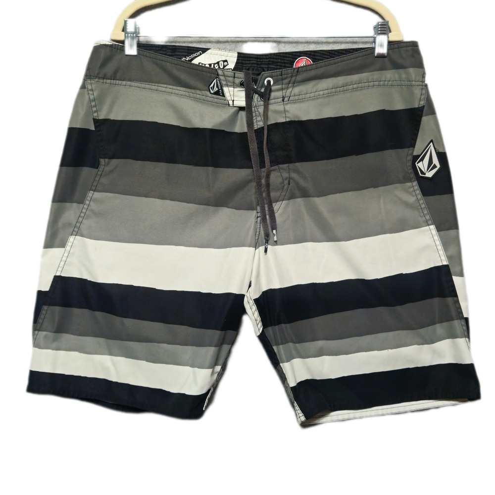 Volcom Maguro Stripe Board Shorts Mens 38 Black Gray White‎ V25 Stretch